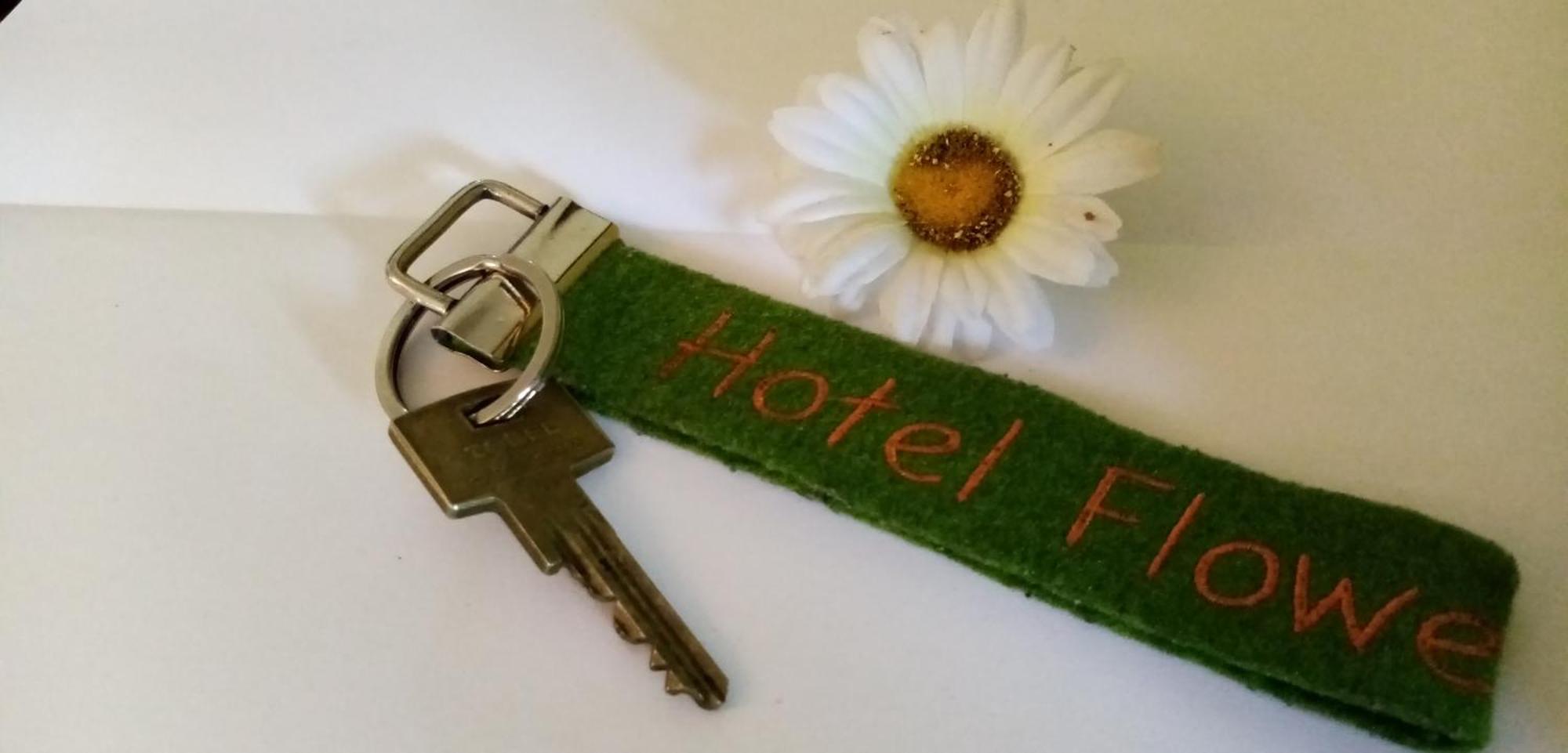 Hotel Flower Power Hehlen Екстер'єр фото